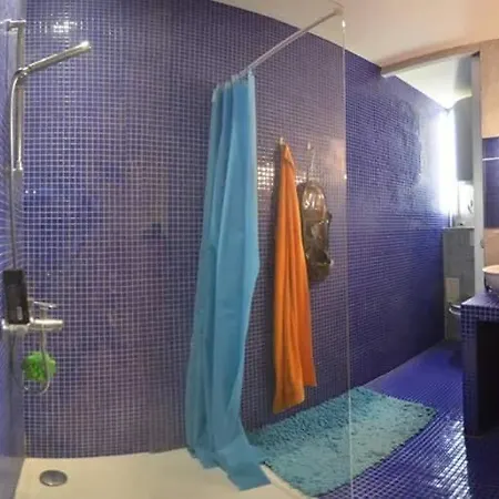 Danton דירה טולון